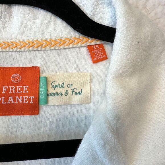 FREE PLANET Size XS LOT OF TWO Shirts Navy & White Terry‎ Cloth Button Front Top - Picture 13 of 16